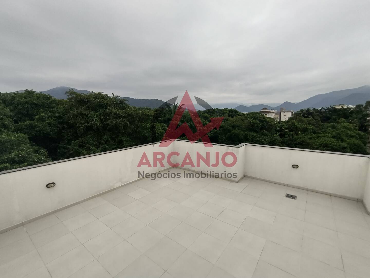 Apartamento à venda com 2 quartos, 70m² - Foto 17