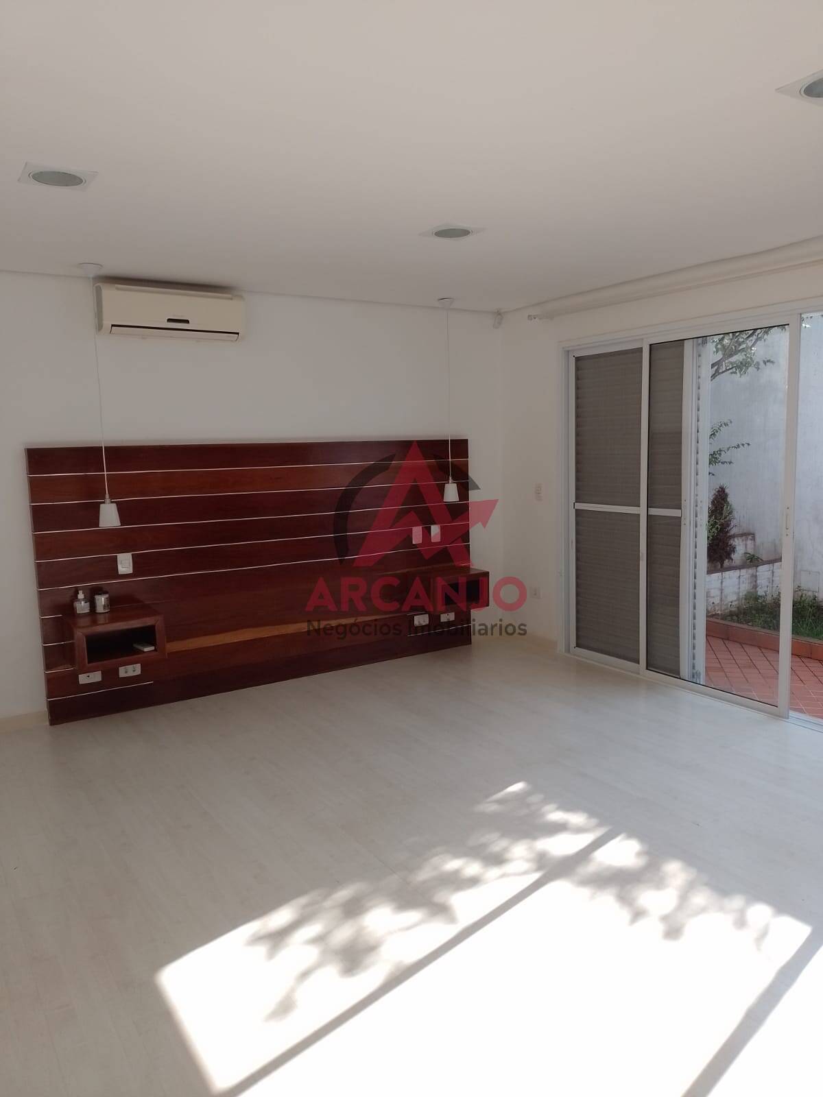 Casa à venda com 3 quartos, 203m² - Foto 11