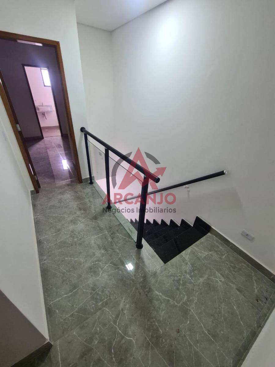 Sobrado à venda com 2 quartos, 140m² - Foto 2