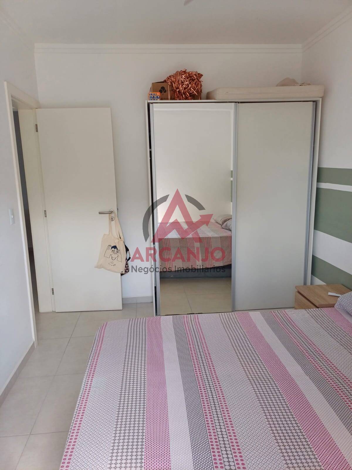 Apartamento à venda com 3 quartos, 101m² - Foto 10