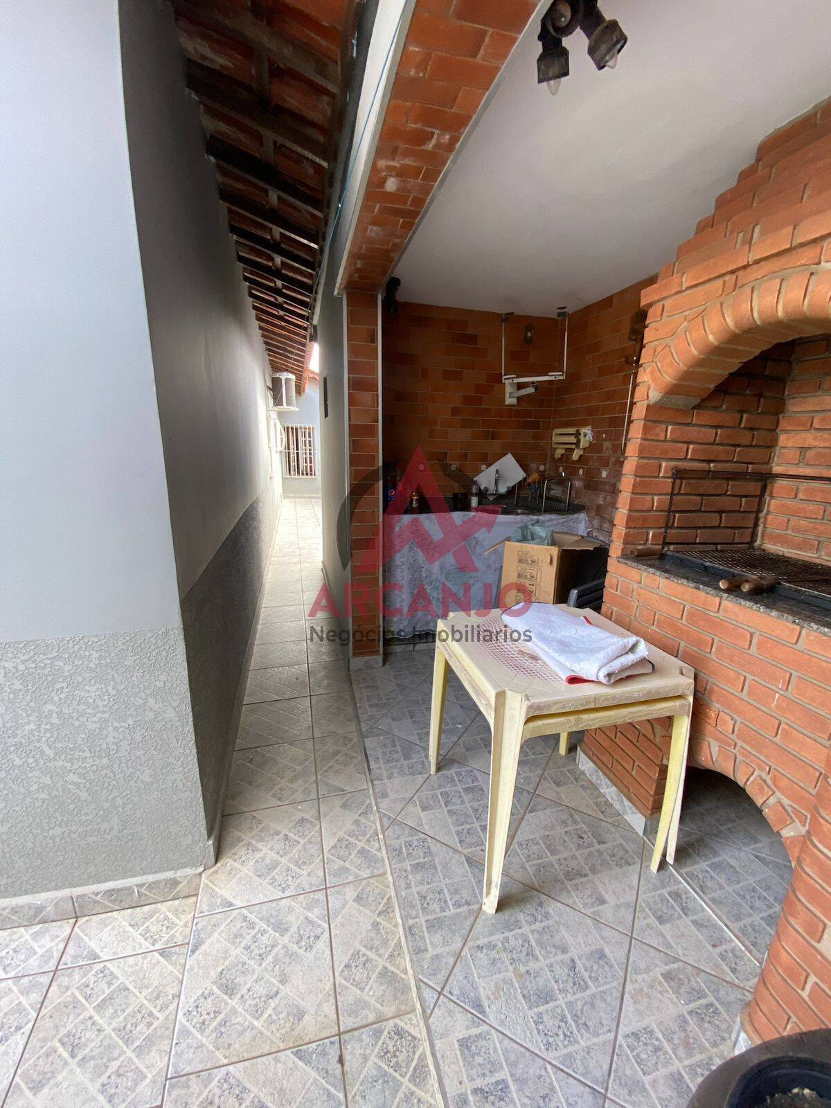 Casa à venda com 3 quartos, 300m² - Foto 15