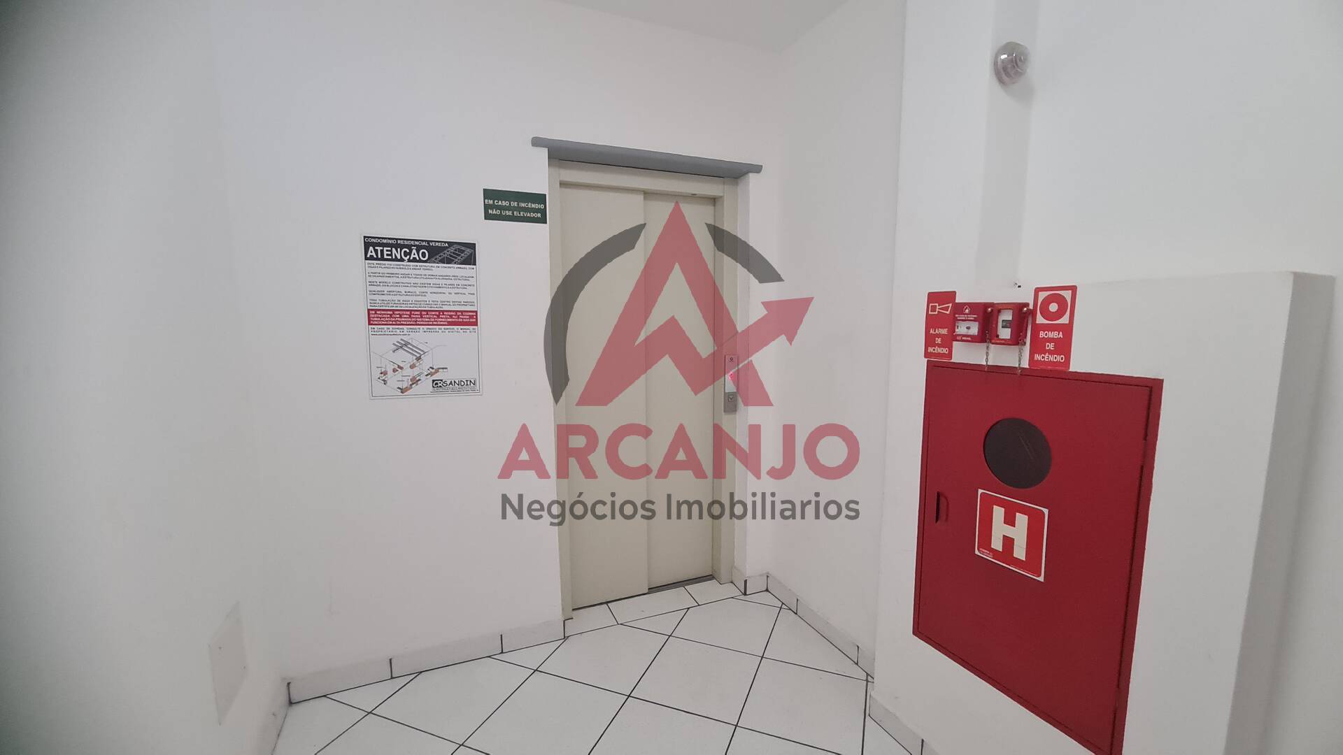 Apartamento à venda com 2 quartos, 49m² - Foto 15