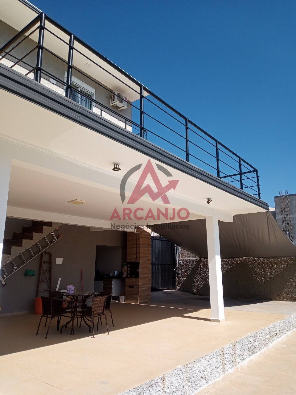 Casa à venda com 4 quartos, 360m² - Foto 4