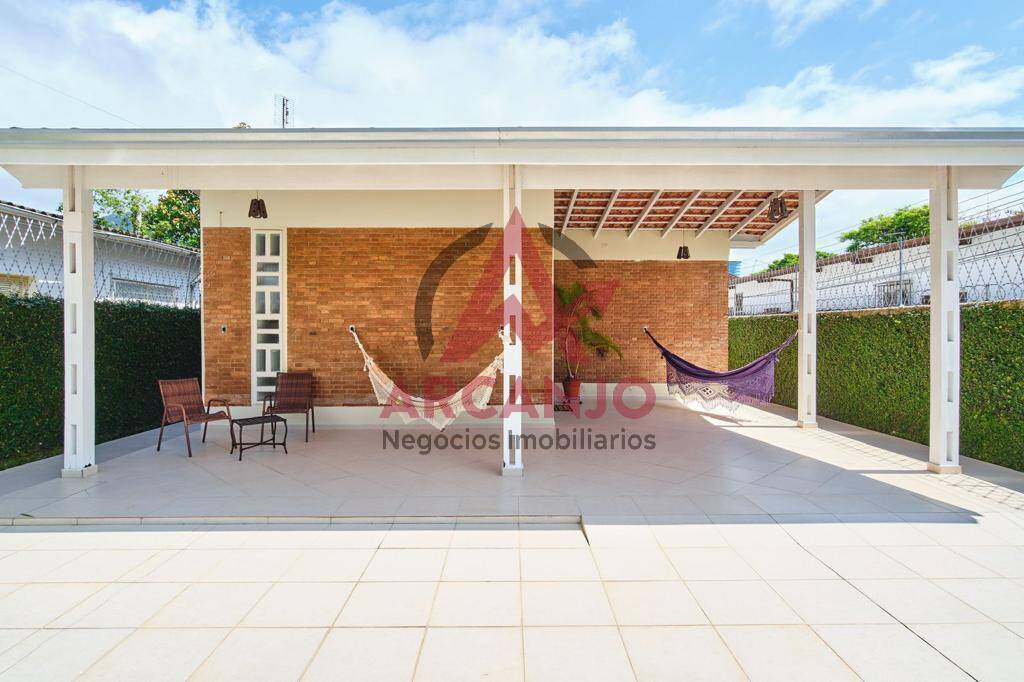 Casa à venda com 3 quartos, 216m² - Foto 6