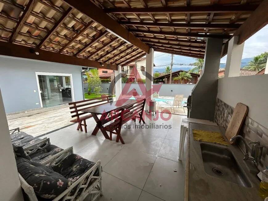 Casa à venda com 4 quartos, 200m² - Foto 8