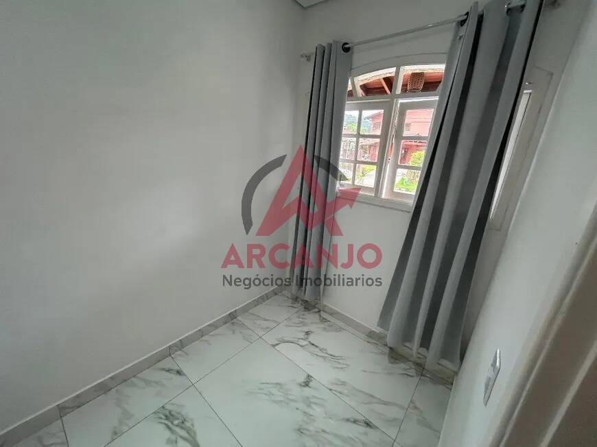 Casa à venda com 4 quartos, 200m² - Foto 29