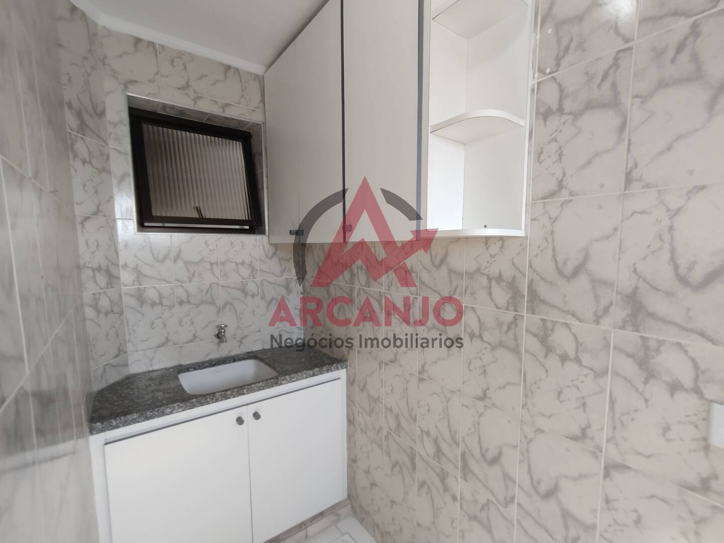 Apartamento à venda com 3 quartos, 172m² - Foto 5