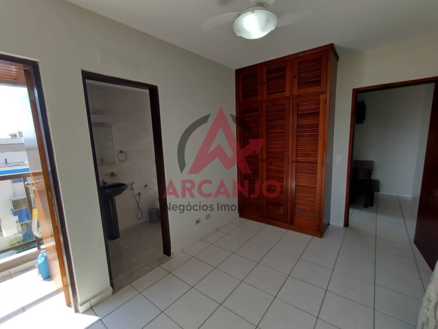 Apartamento à venda com 3 quartos, 172m² - Foto 8