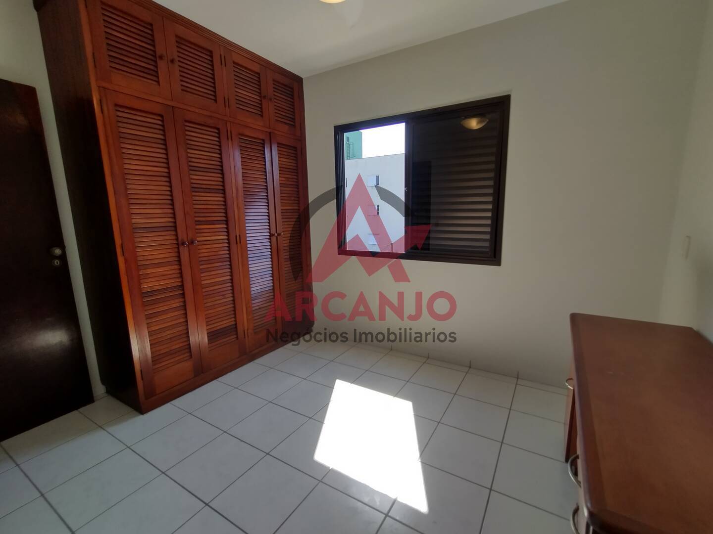 Apartamento à venda com 3 quartos, 172m² - Foto 10