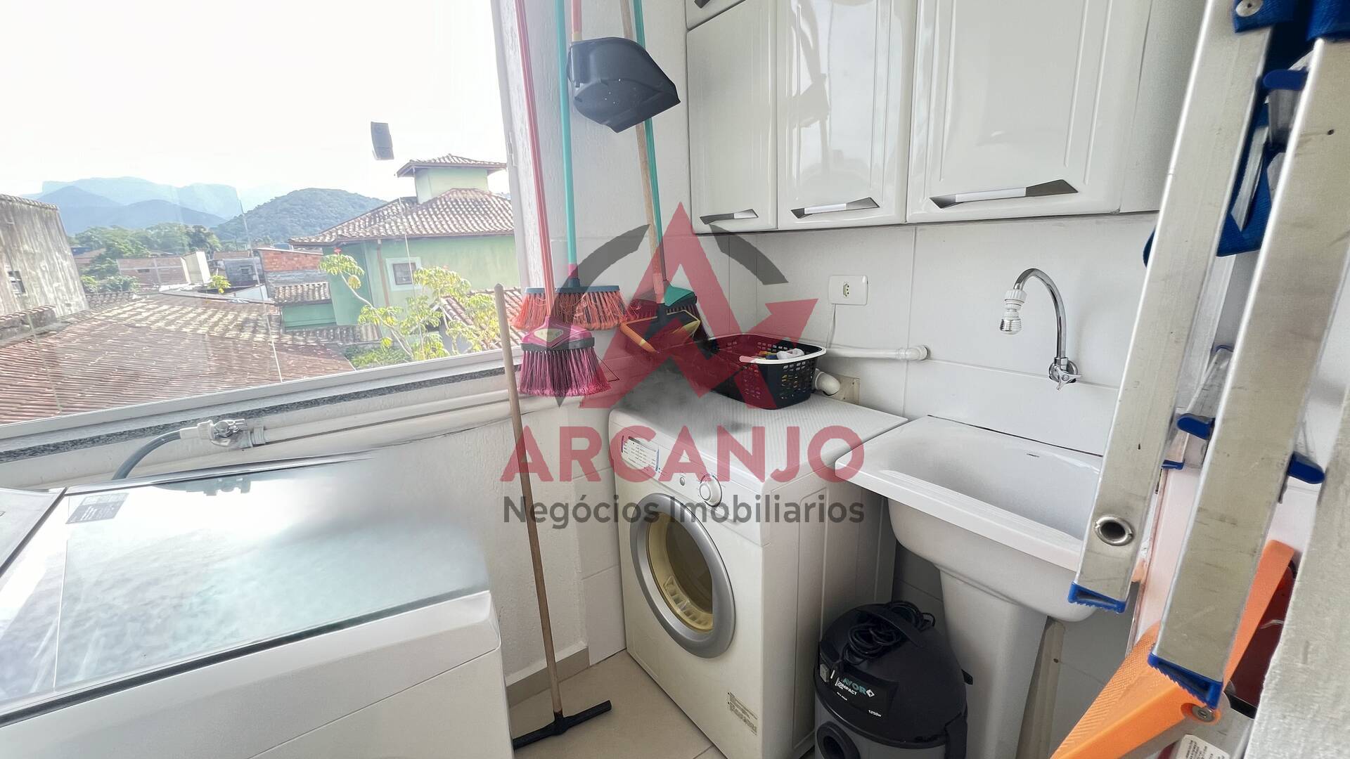 Apartamento à venda com 2 quartos, 102m² - Foto 3