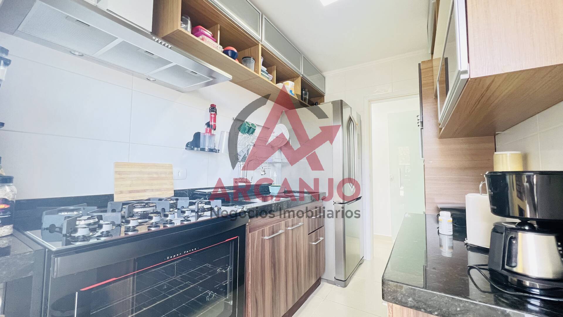 Apartamento à venda com 2 quartos, 102m² - Foto 1