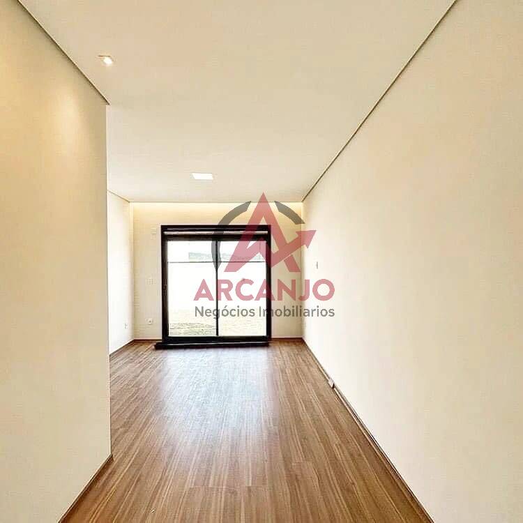 Casa à venda com 3 quartos, 238m² - Foto 2