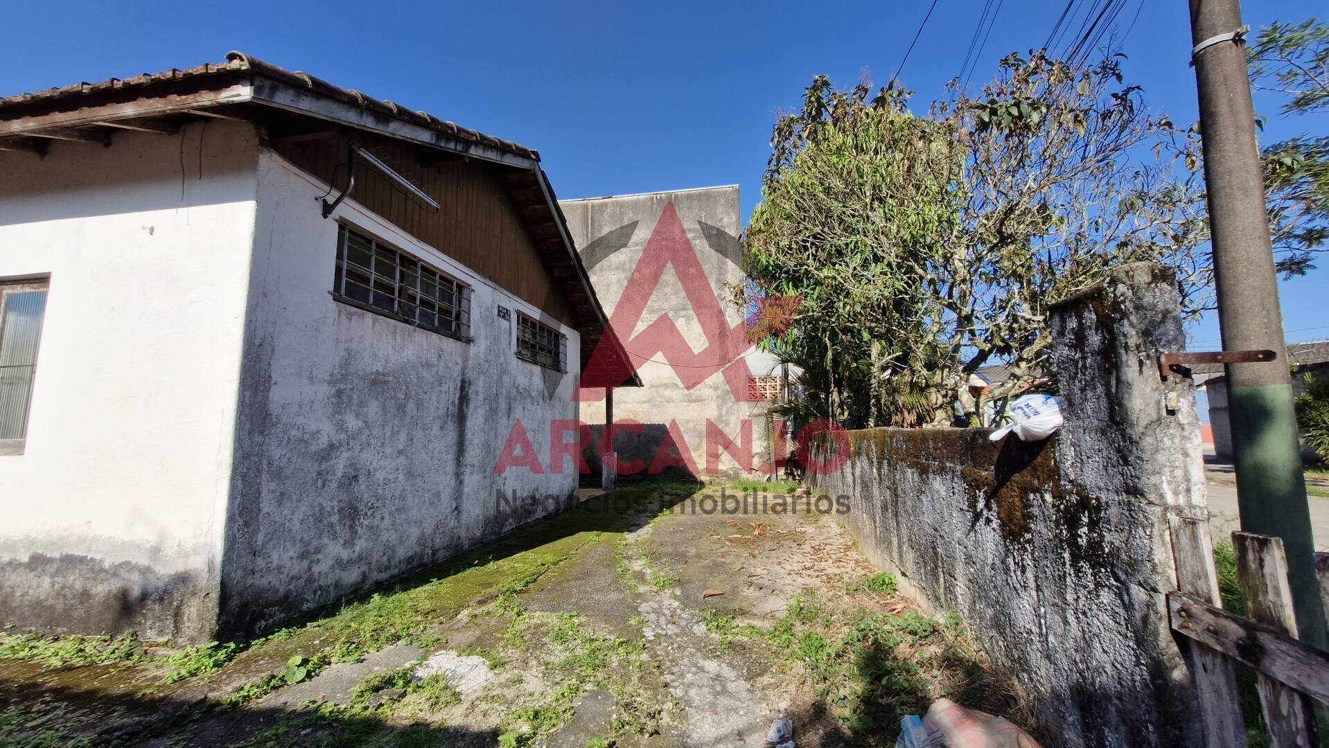 Casa à venda com 2 quartos, 50m² - Foto 17