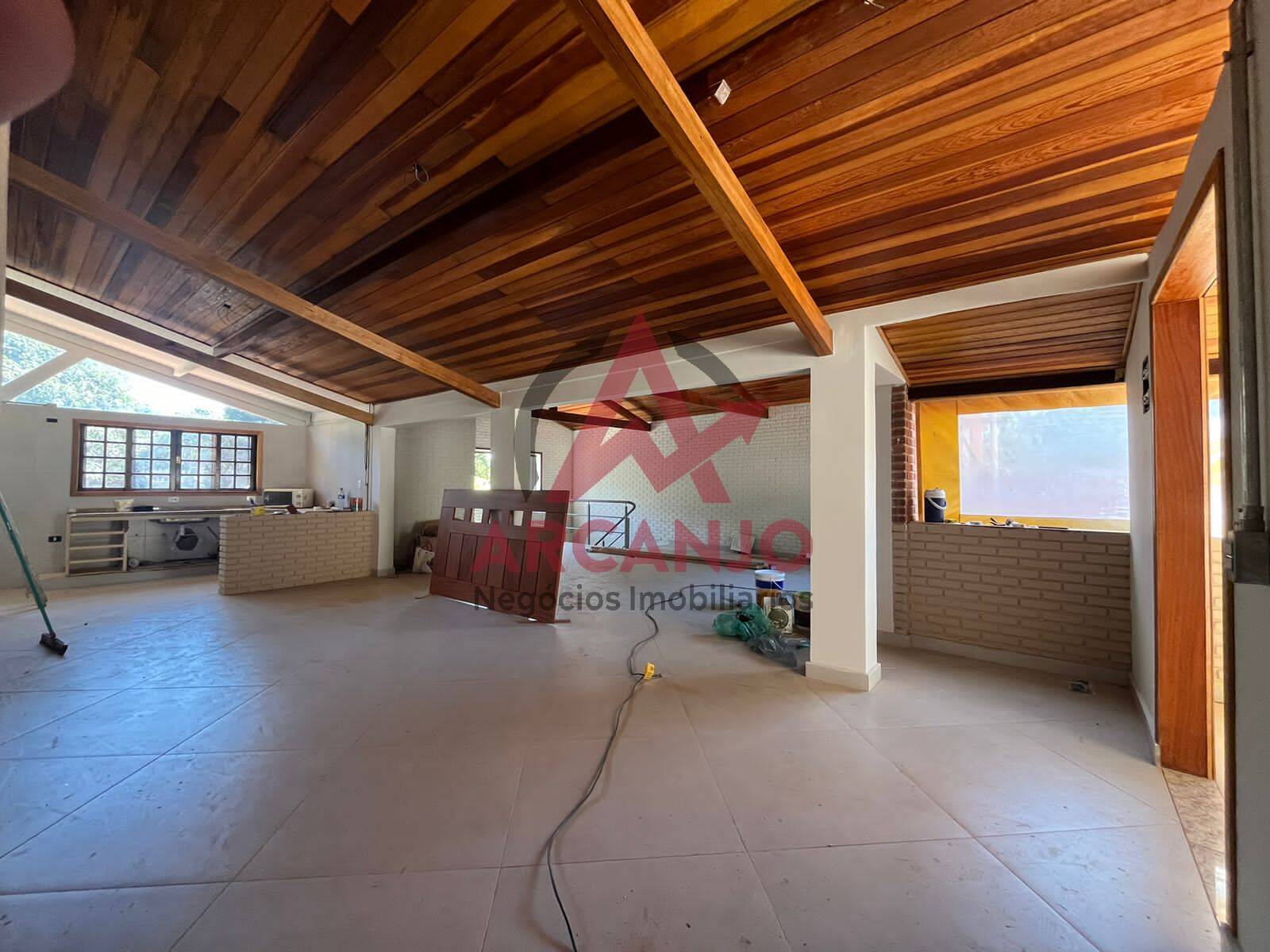 Casa à venda com 4 quartos, 400m² - Foto 3