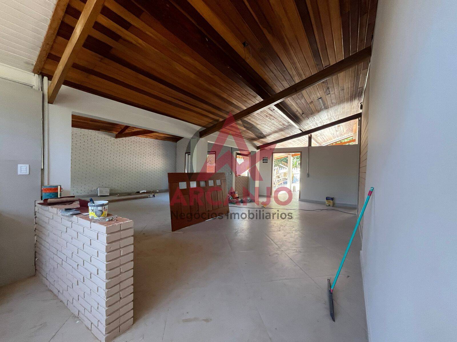 Casa à venda com 4 quartos, 400m² - Foto 5