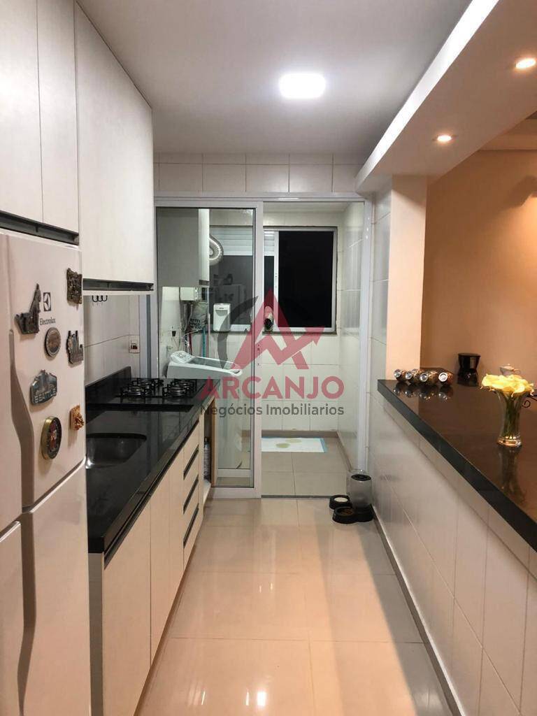 Apartamento à venda com 2 quartos, 84m² - Foto 6