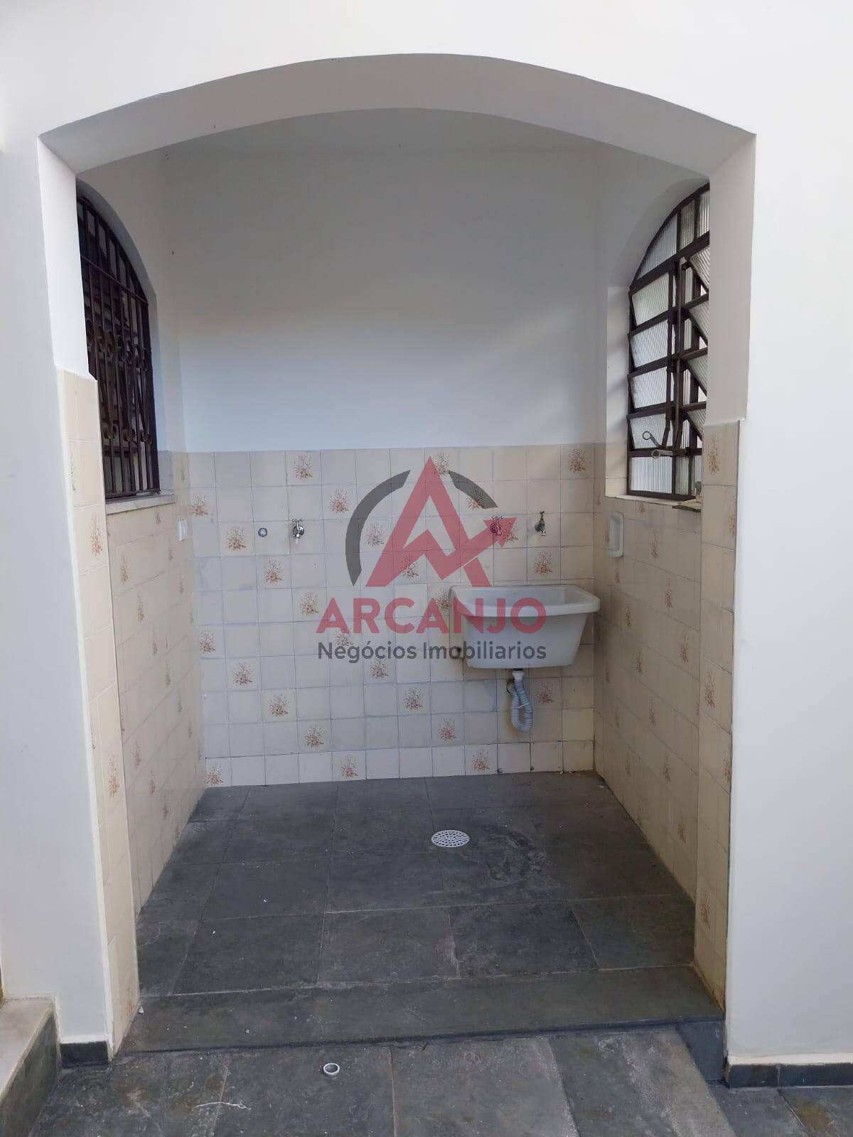 Sobrado à venda com 7 quartos, 605m² - Foto 22