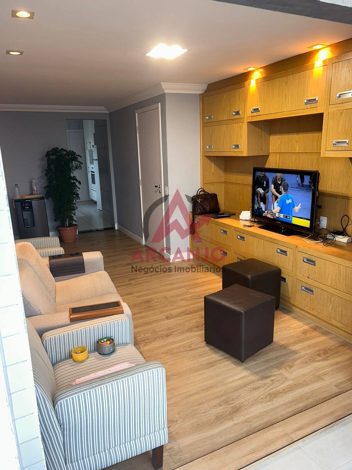 Apartamento à venda com 3 quartos, 96m² - Foto 7