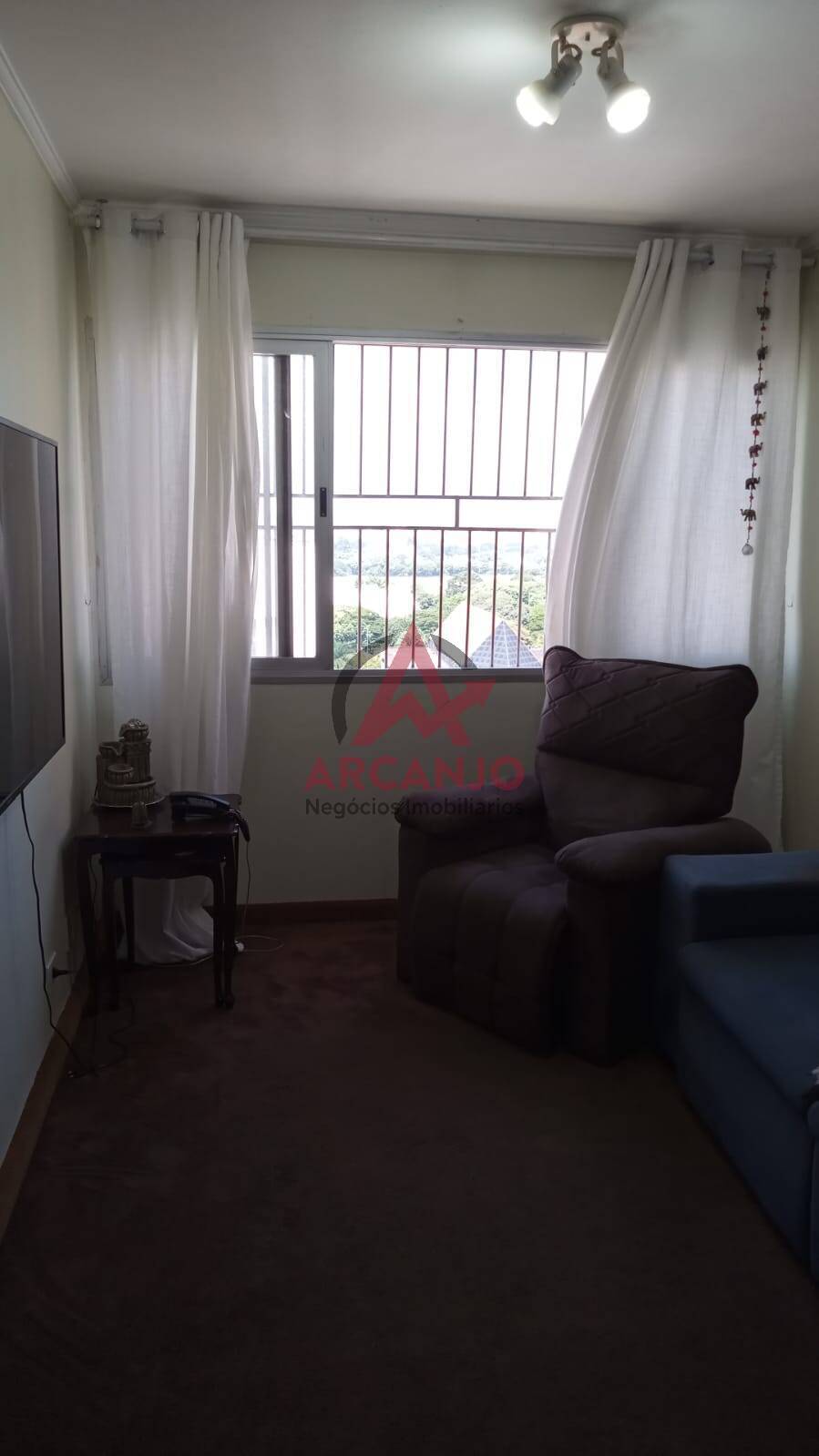 Apartamento à venda com 3 quartos, 90m² - Foto 2