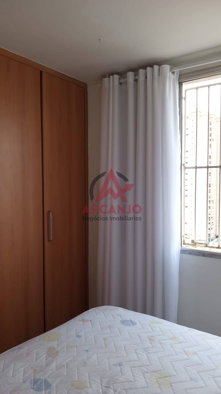 Apartamento à venda com 3 quartos, 90m² - Foto 4