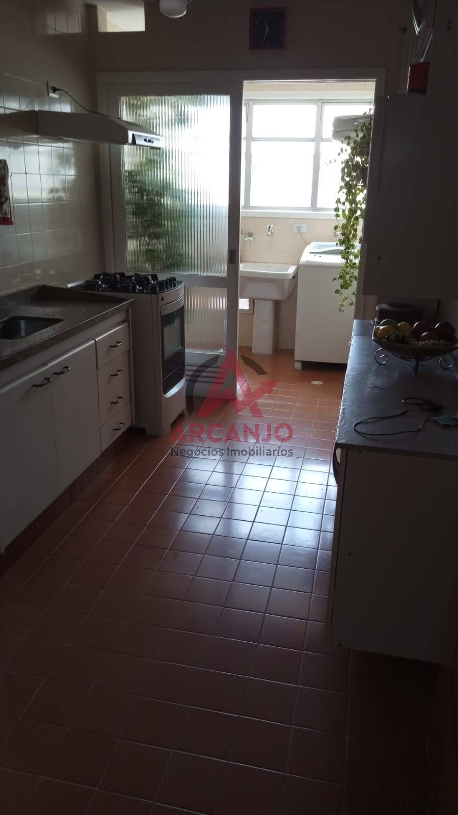 Apartamento à venda com 3 quartos, 90m² - Foto 3