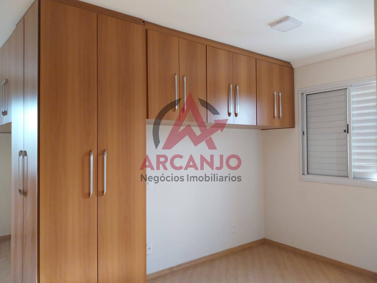 Apartamento à venda com 2 quartos, 75m² - Foto 18