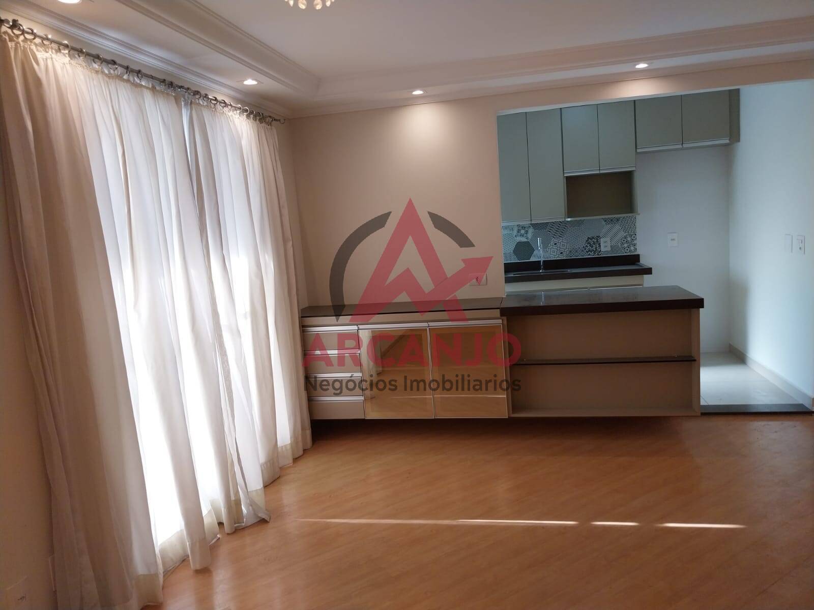 Apartamento à venda com 2 quartos, 75m² - Foto 9