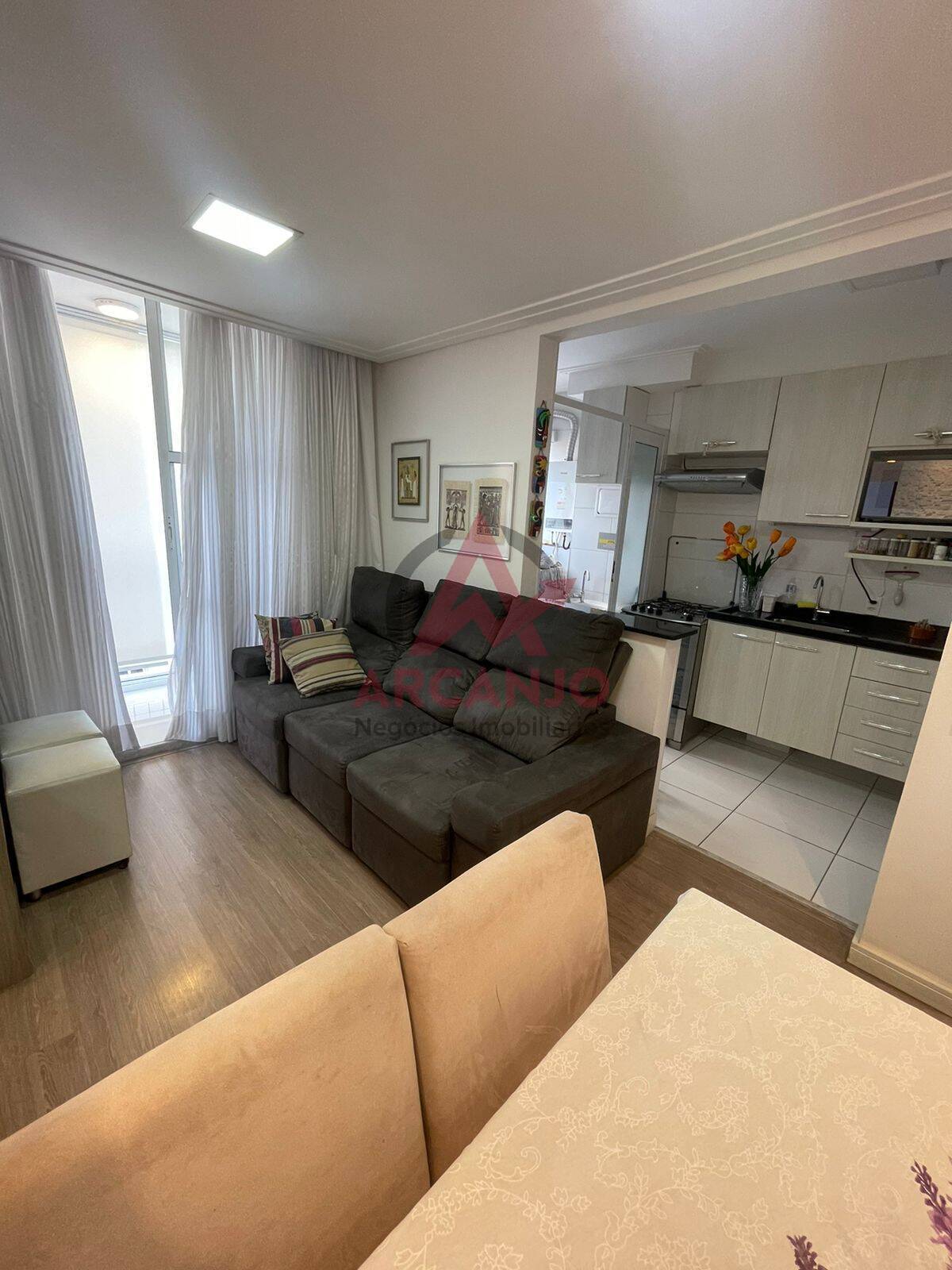 Apartamento à venda com 2 quartos, 45m² - Foto 1