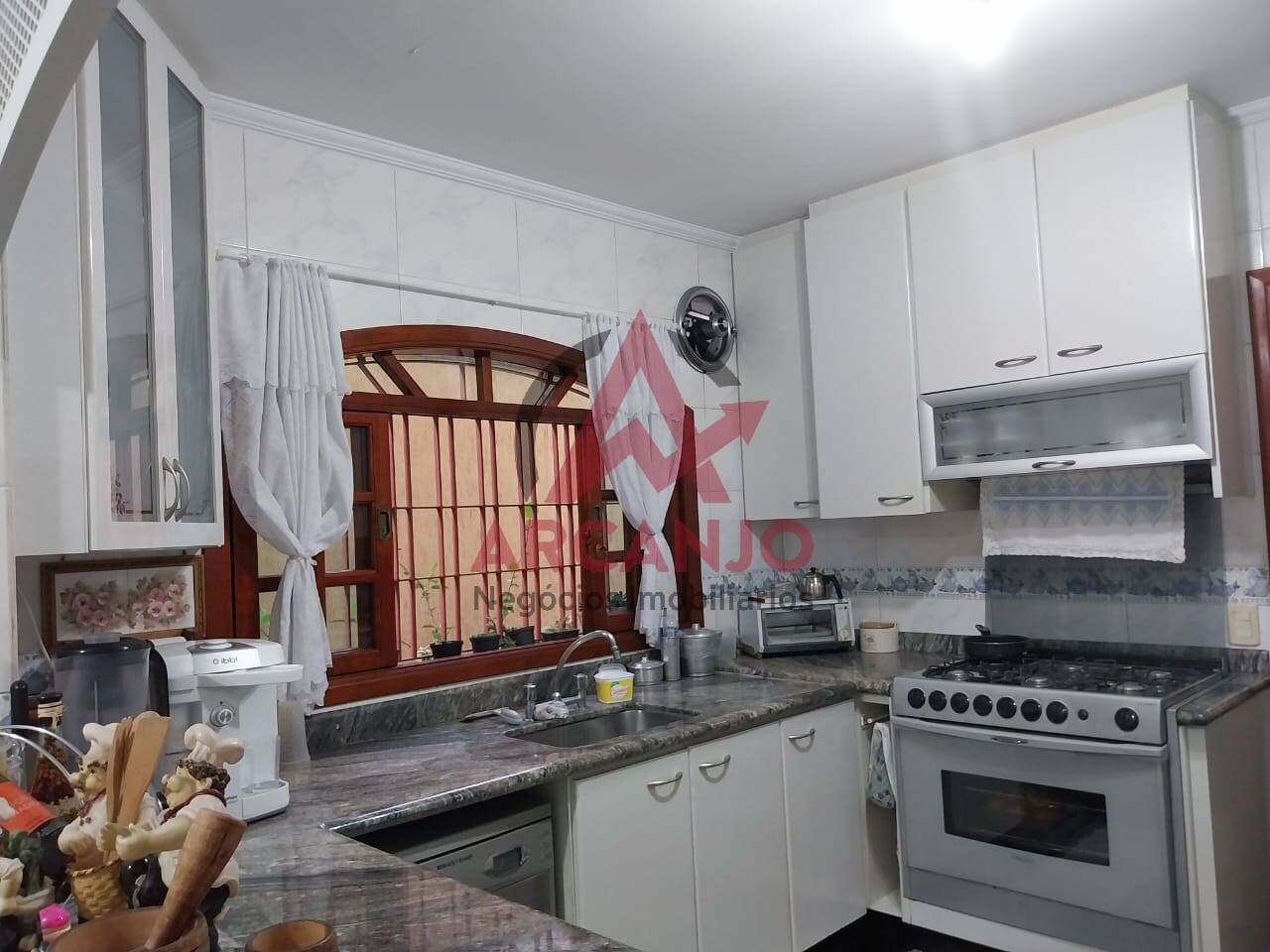 Sobrado à venda com 4 quartos, 197m² - Foto 7