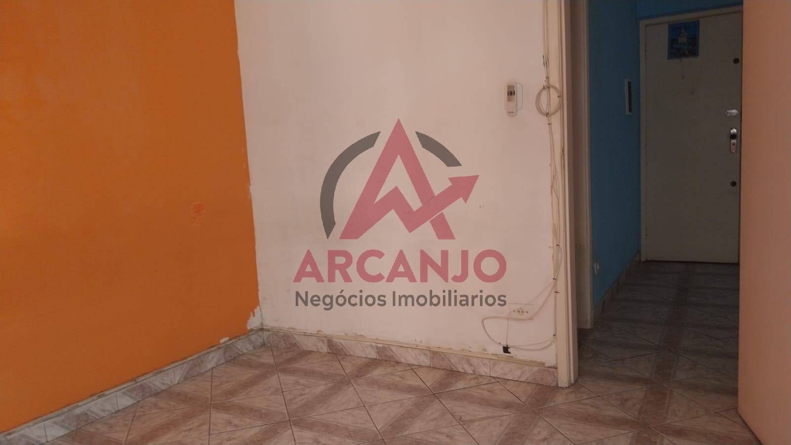 Apartamento à venda com 2 quartos, 42m² - Foto 2