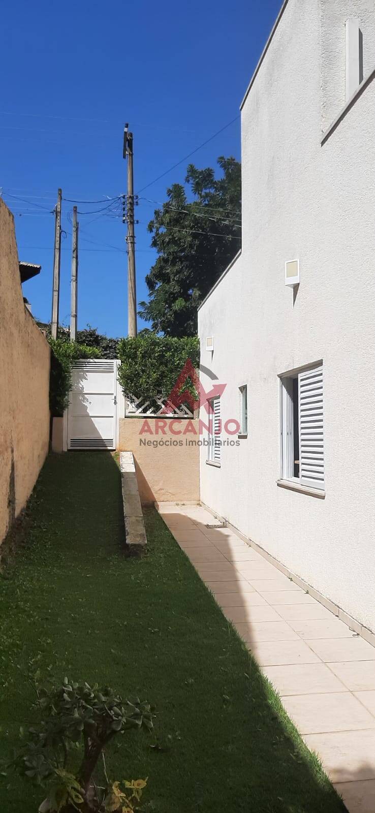 Casa à venda com 3 quartos, 1000m² - Foto 24