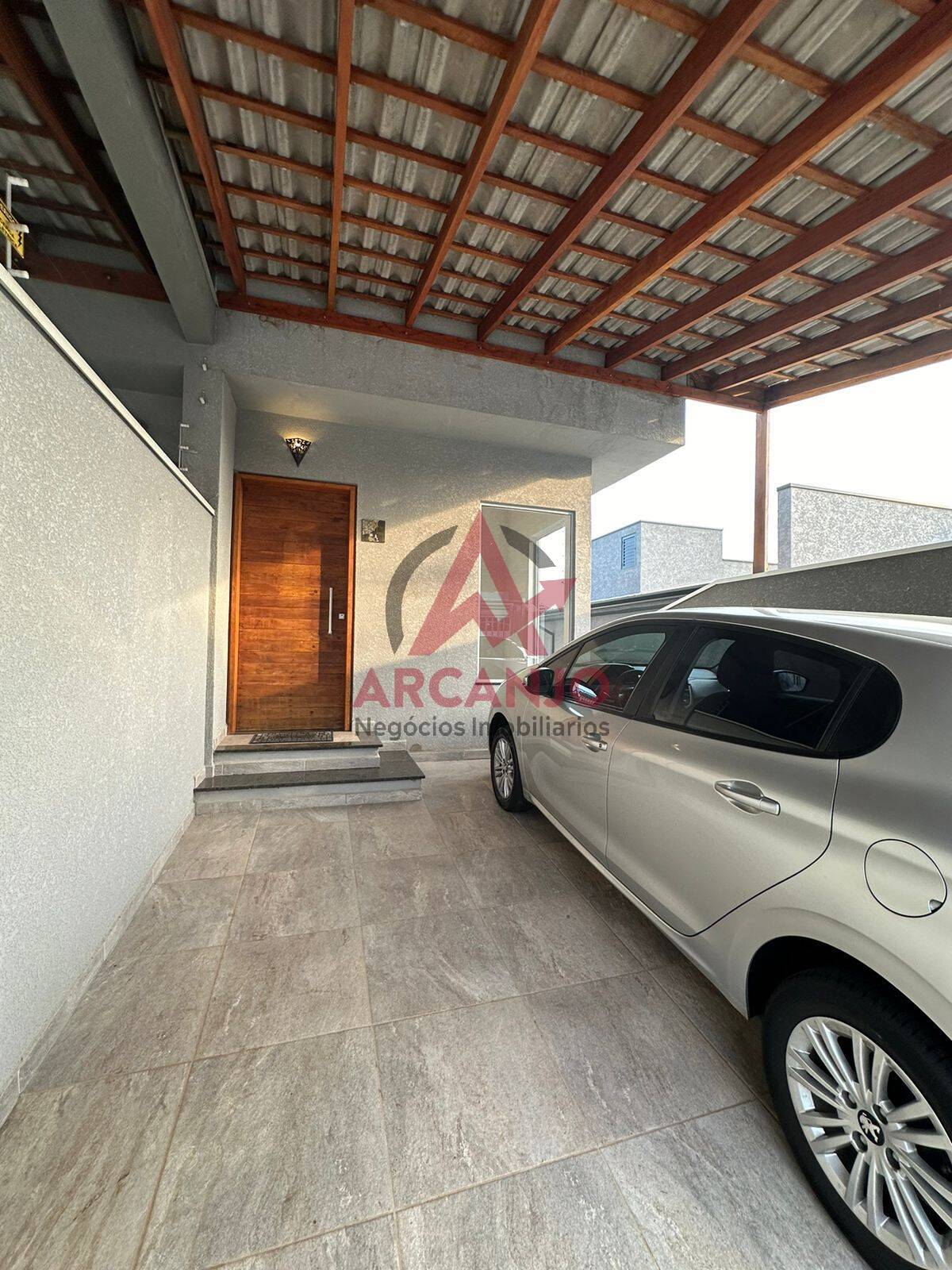 Casa à venda com 3 quartos, 105m² - Foto 1