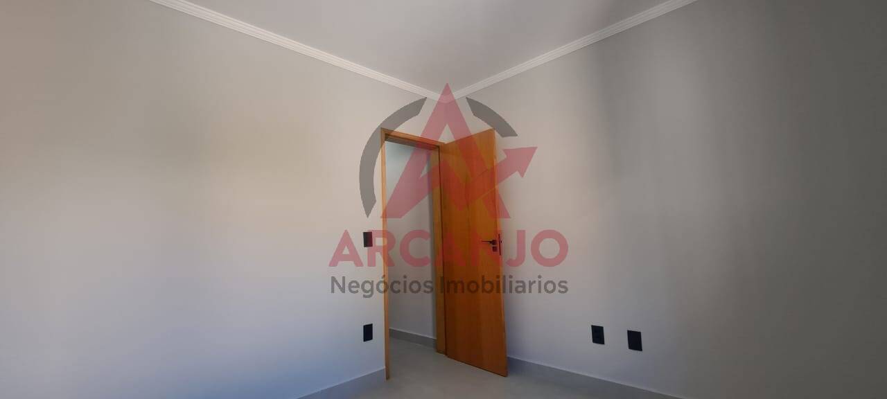 Casa à venda com 3 quartos, 97m² - Foto 9