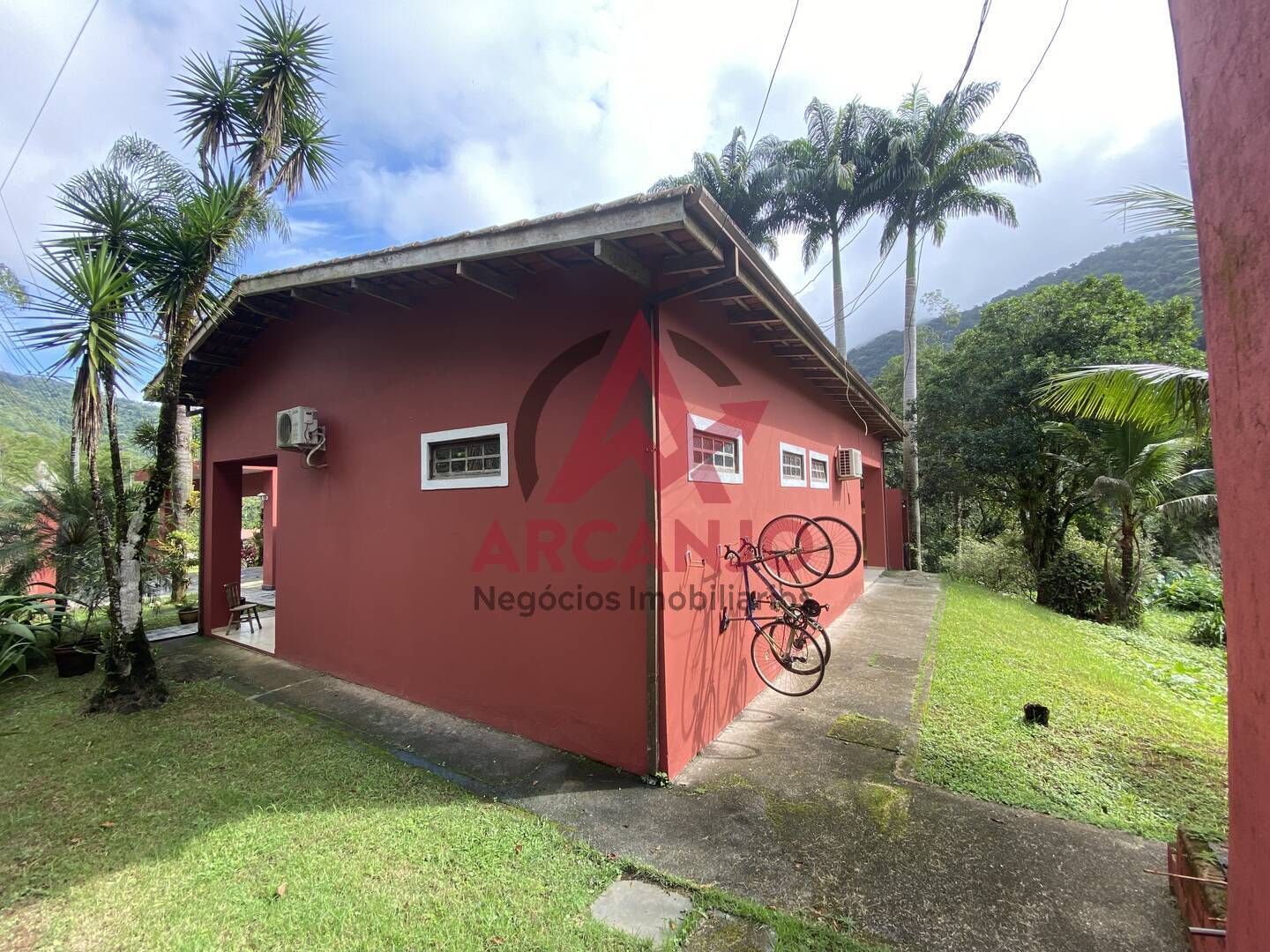 Fazenda à venda com 8 quartos, 700m² - Foto 24