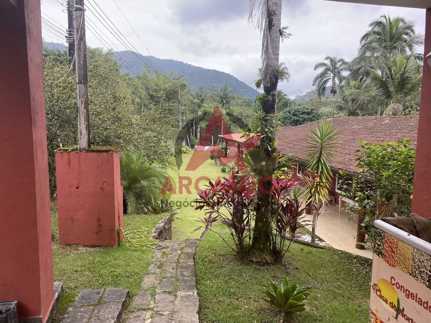 Fazenda à venda com 8 quartos, 700m² - Foto 29