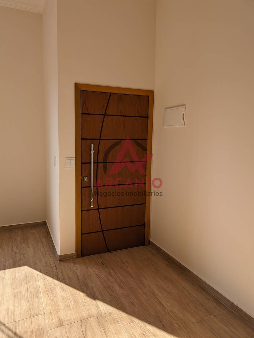 Casa à venda com 2 quartos, 105m² - Foto 3