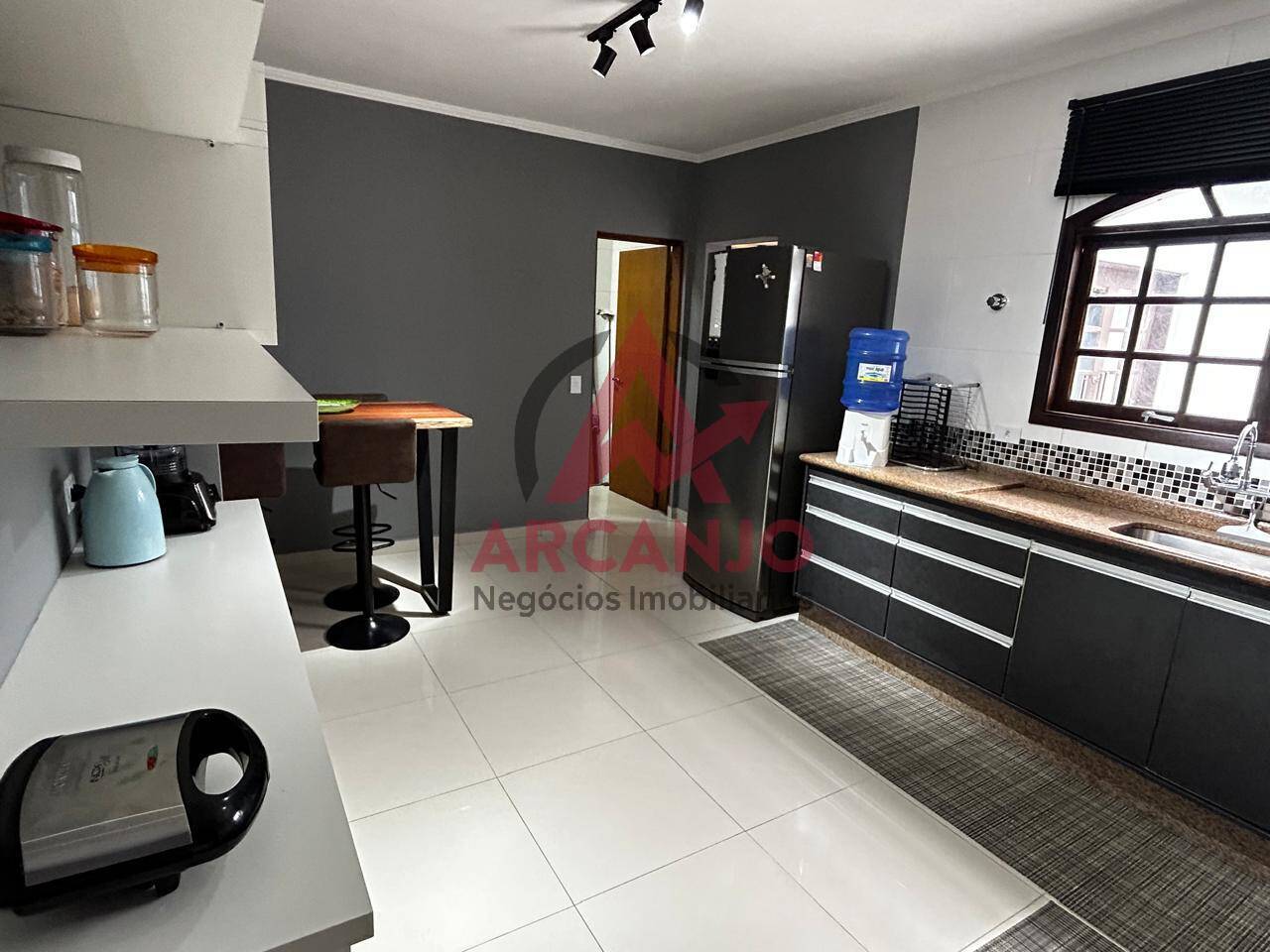 Casa à venda com 3 quartos, 330m² - Foto 45