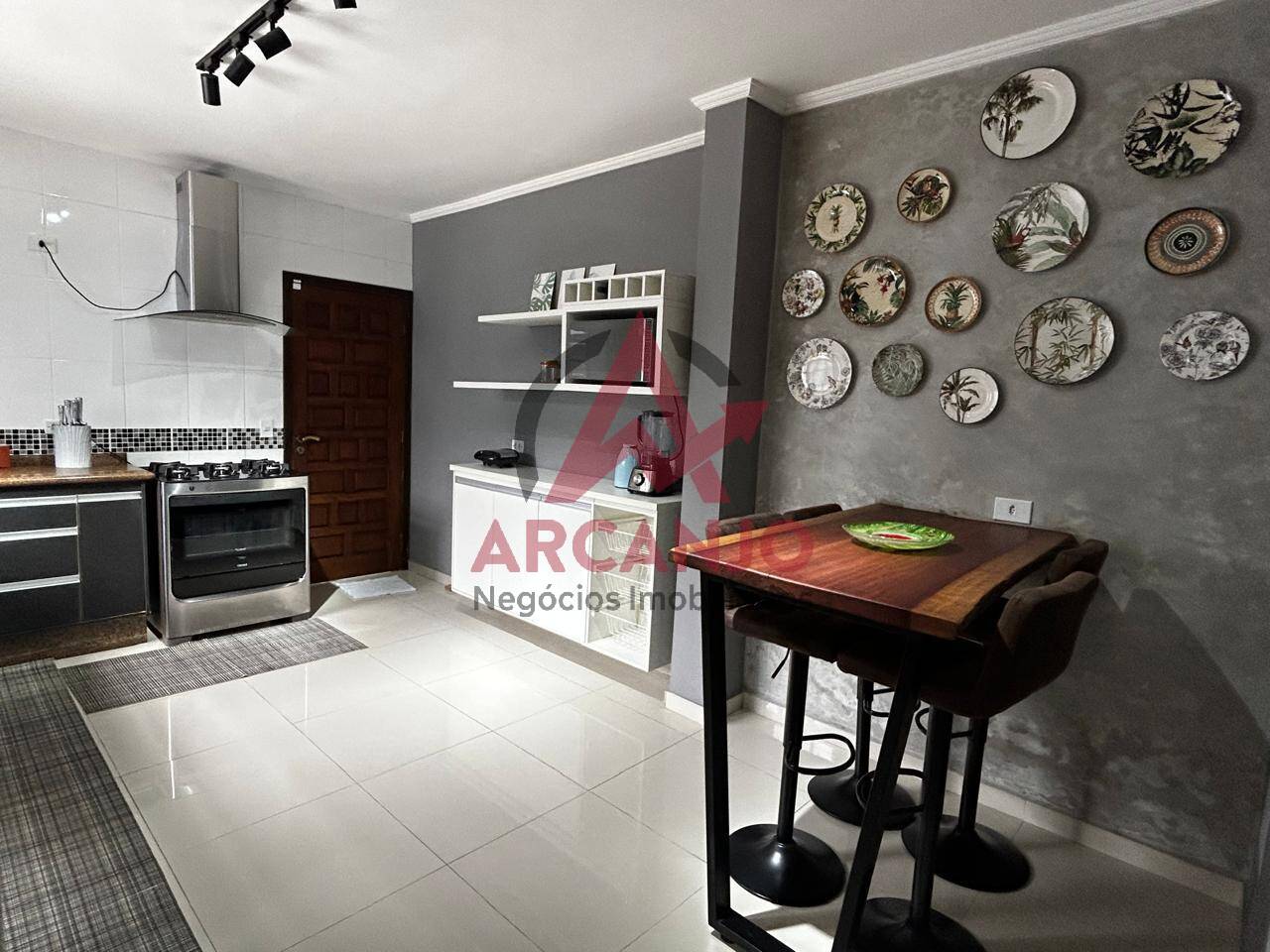 Casa à venda com 3 quartos, 330m² - Foto 46