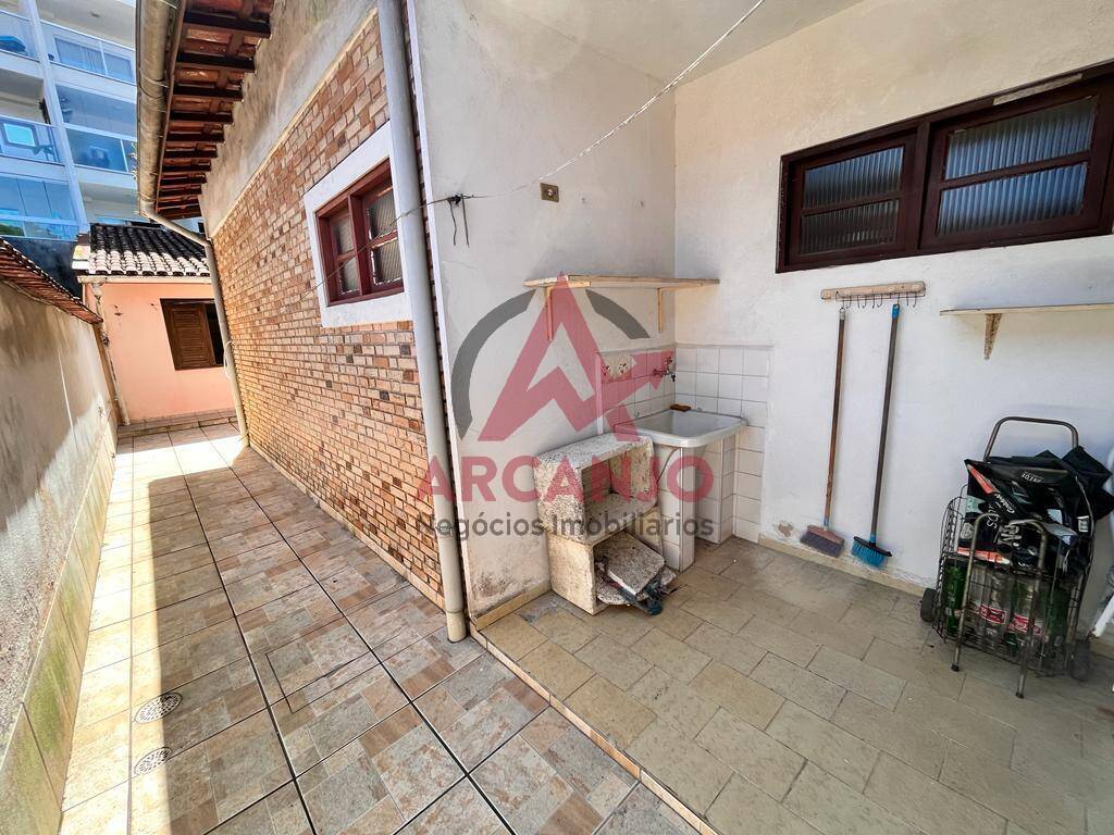 Casa à venda e aluguel com 5 quartos, 206m² - Foto 18