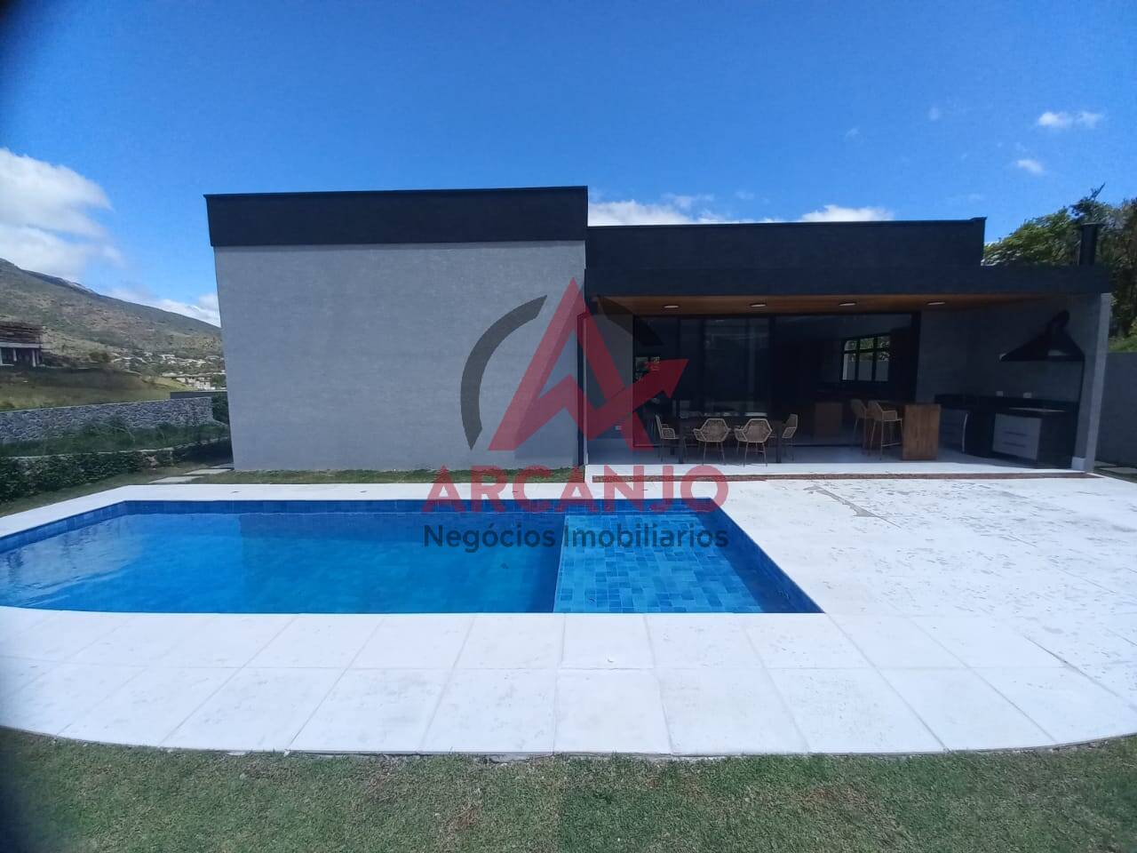 Casa à venda com 4 quartos, 730m² - Foto 14