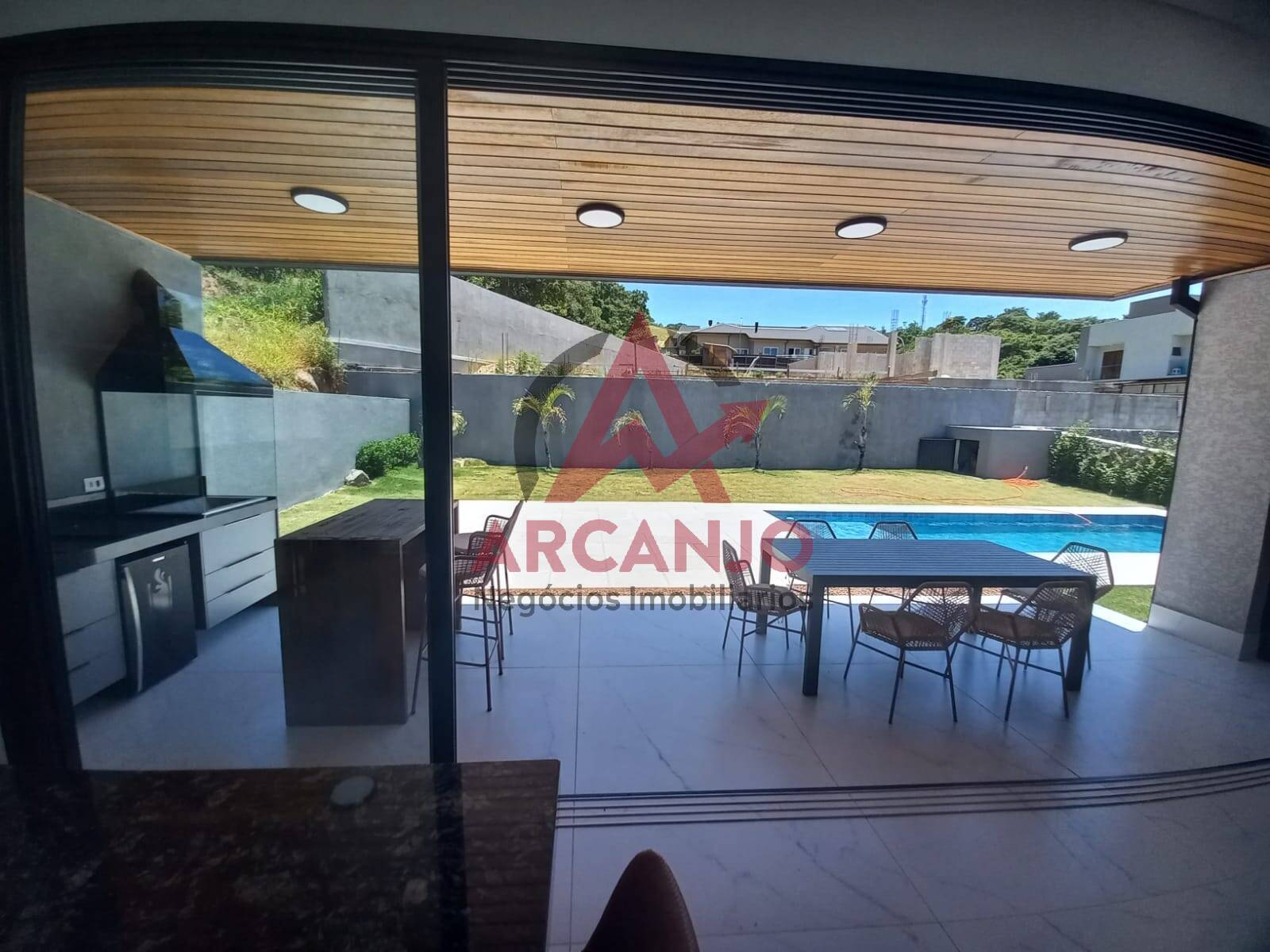 Casa à venda com 4 quartos, 730m² - Foto 32