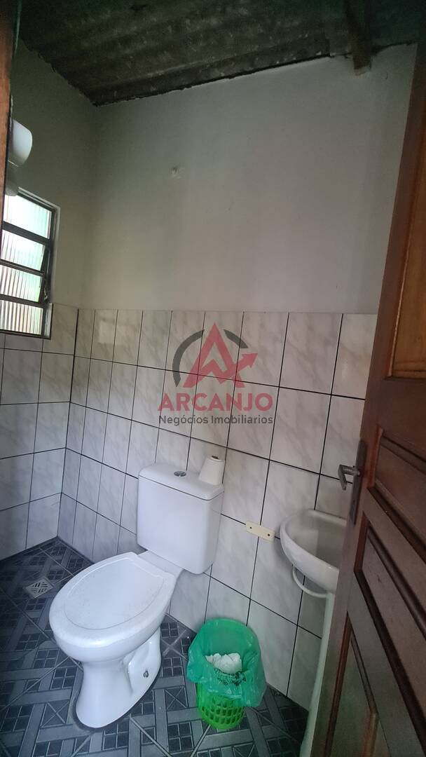 Casa para alugar com 3 quartos, 200m² - Foto 12