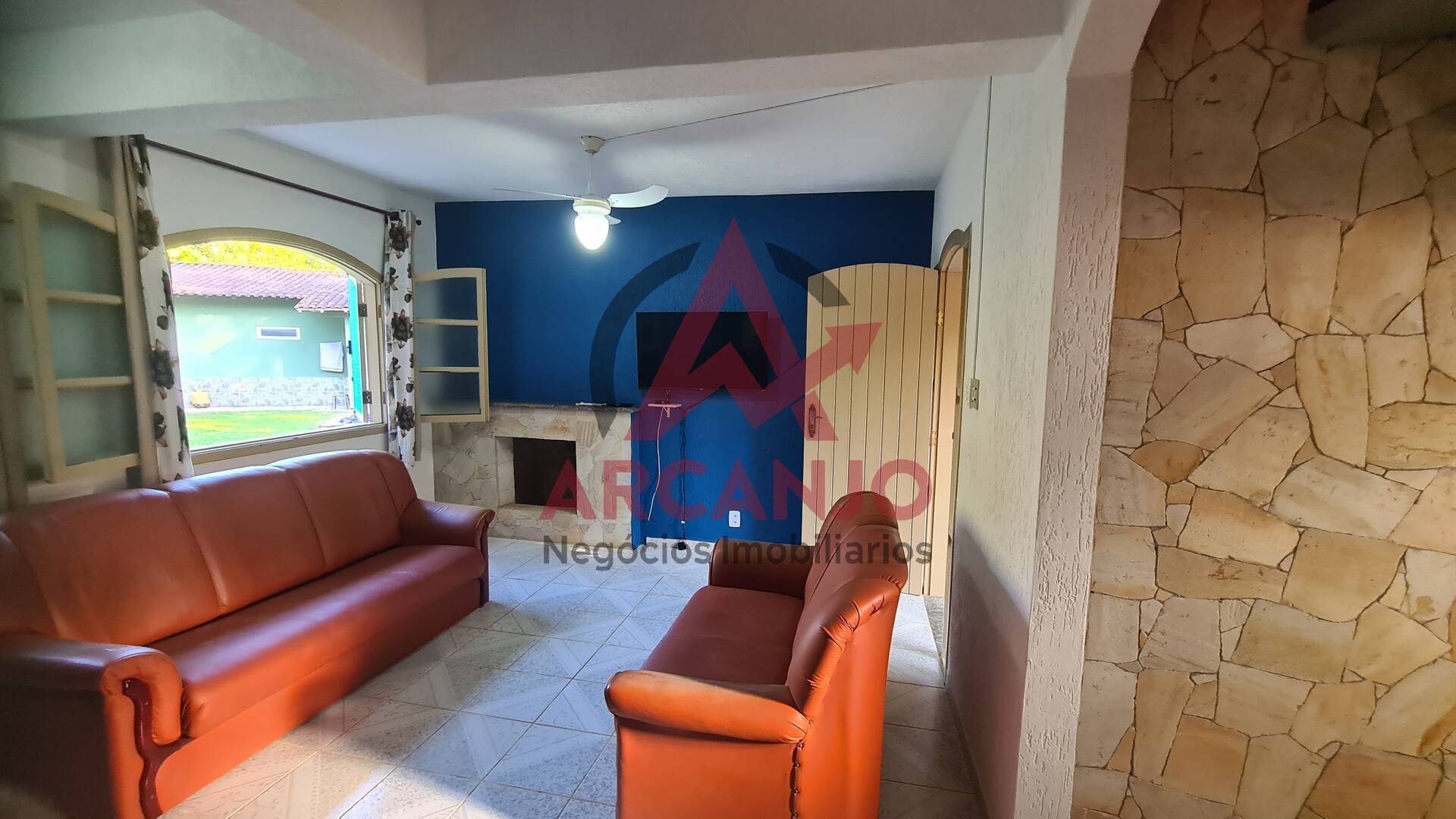 Casa para alugar com 3 quartos, 200m² - Foto 16