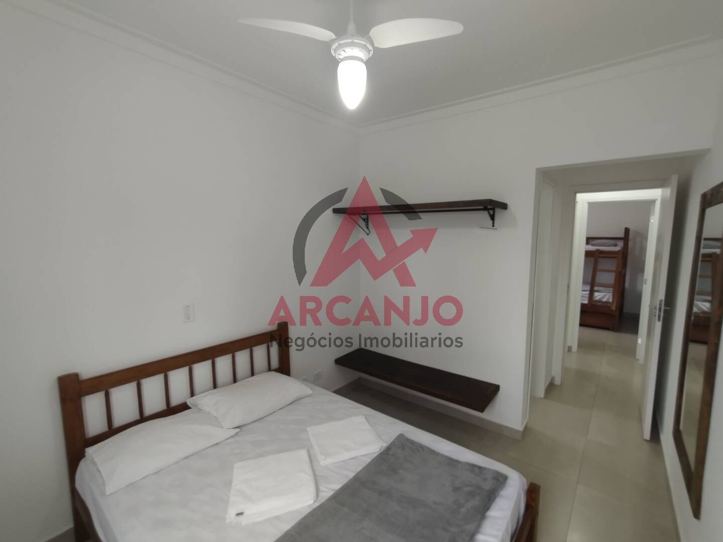 Apartamento à venda com 2 quartos, 70m² - Foto 13