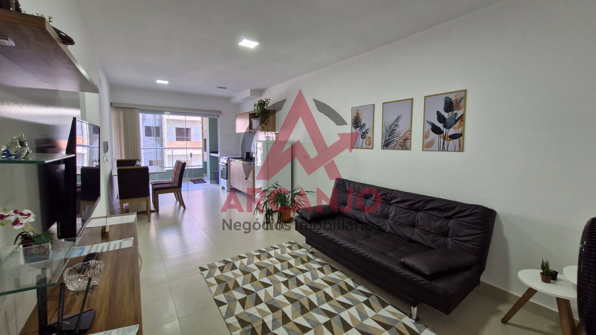 Apartamento à venda com 2 quartos, 71m² - Foto 2