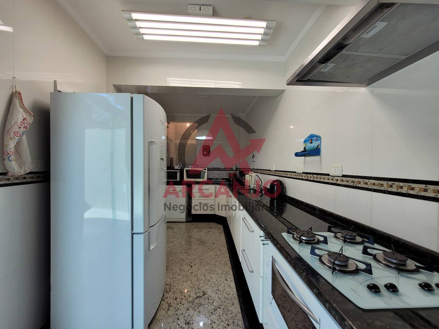 Casa à venda com 3 quartos, 200m² - Foto 53