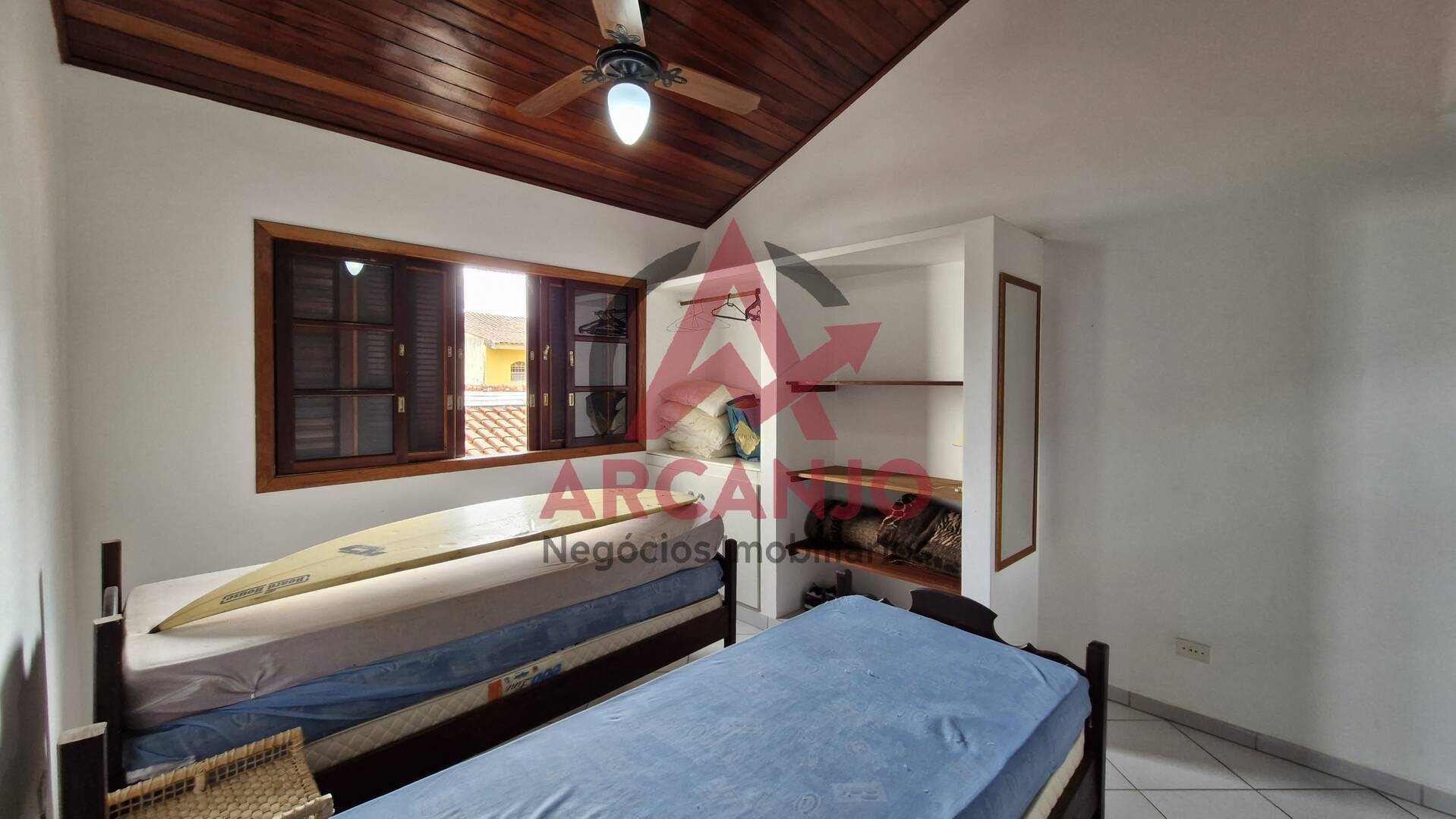 Casa à venda com 5 quartos, 193m² - Foto 46