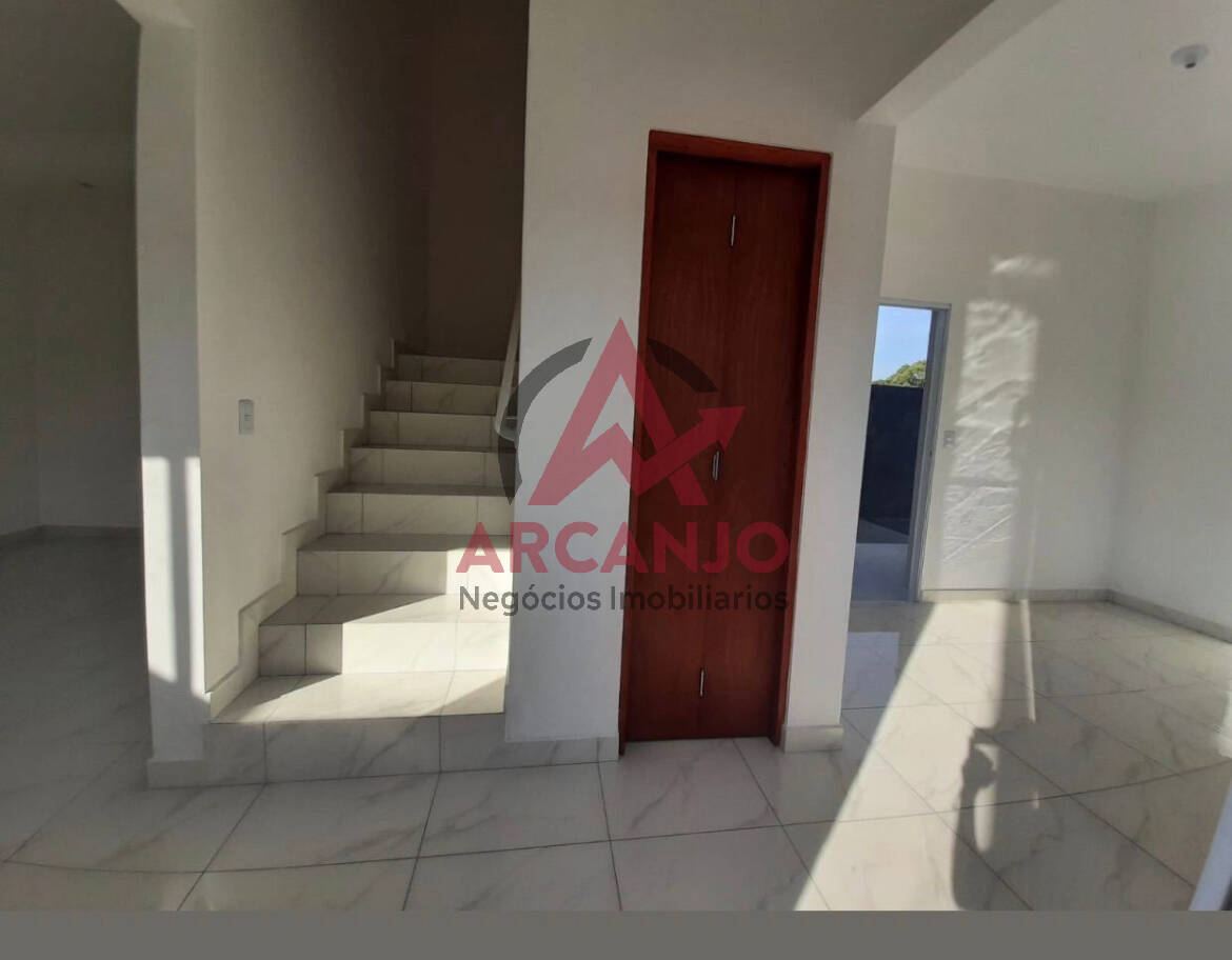 Casa à venda com 2 quartos, 150m² - Foto 4