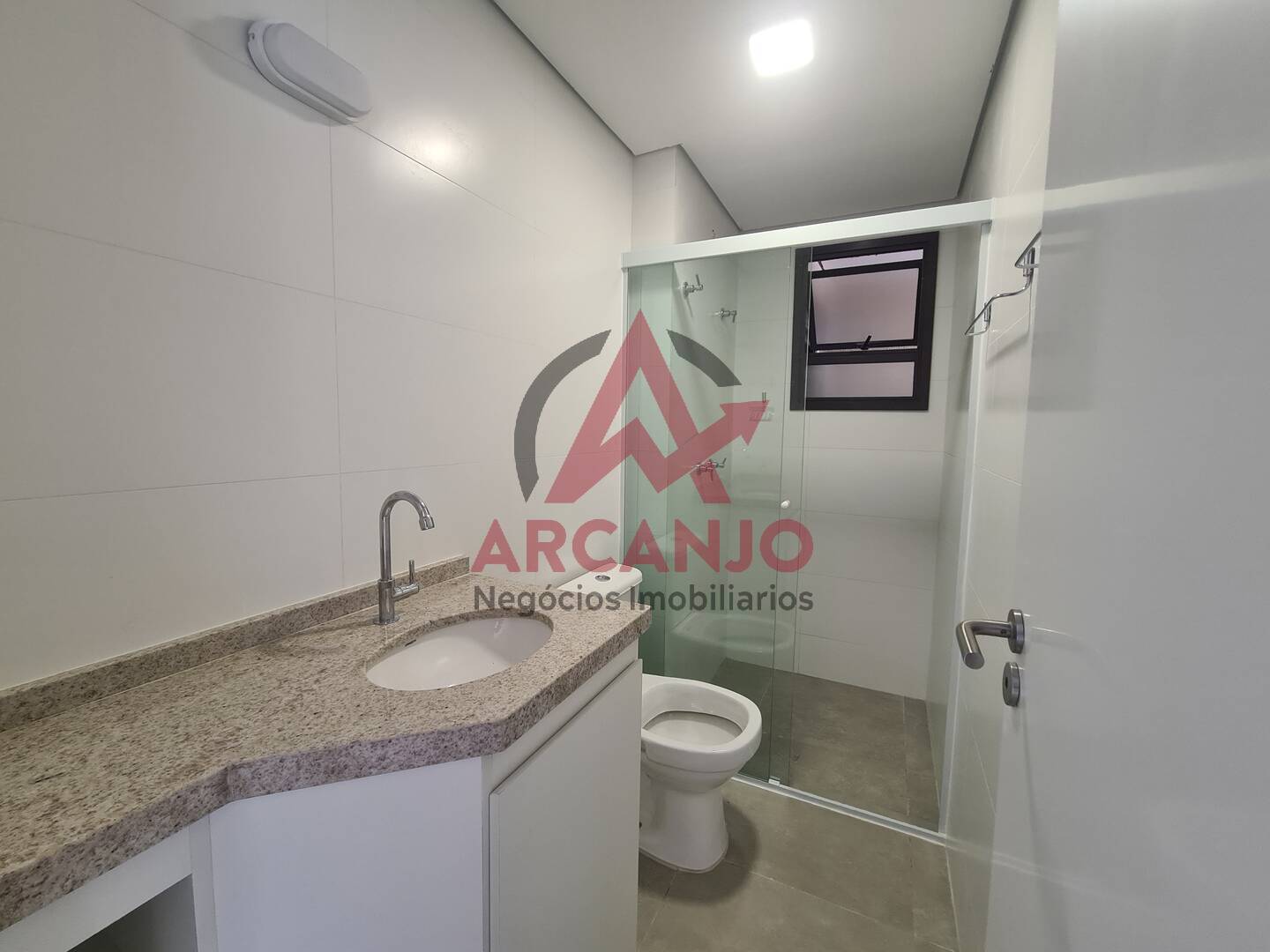 Apartamento para alugar com 3 quartos, 111m² - Foto 9