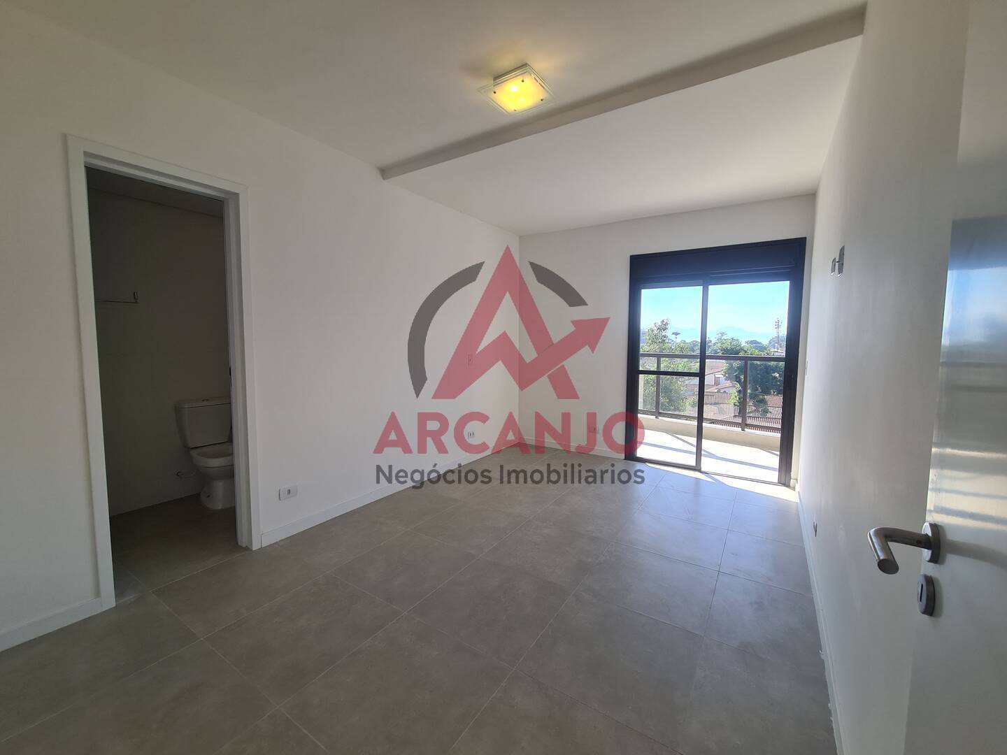 Apartamento para alugar com 3 quartos, 111m² - Foto 12